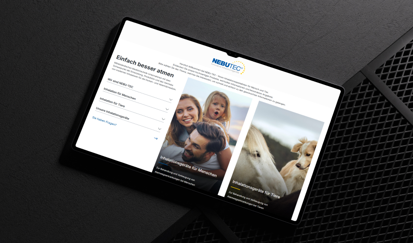 Ein Tablet liegt auf einem düsteren Hintergrund. Auf dem Bildschirm des Tablets ist der NEBU-TEC-Shop abgebildet.