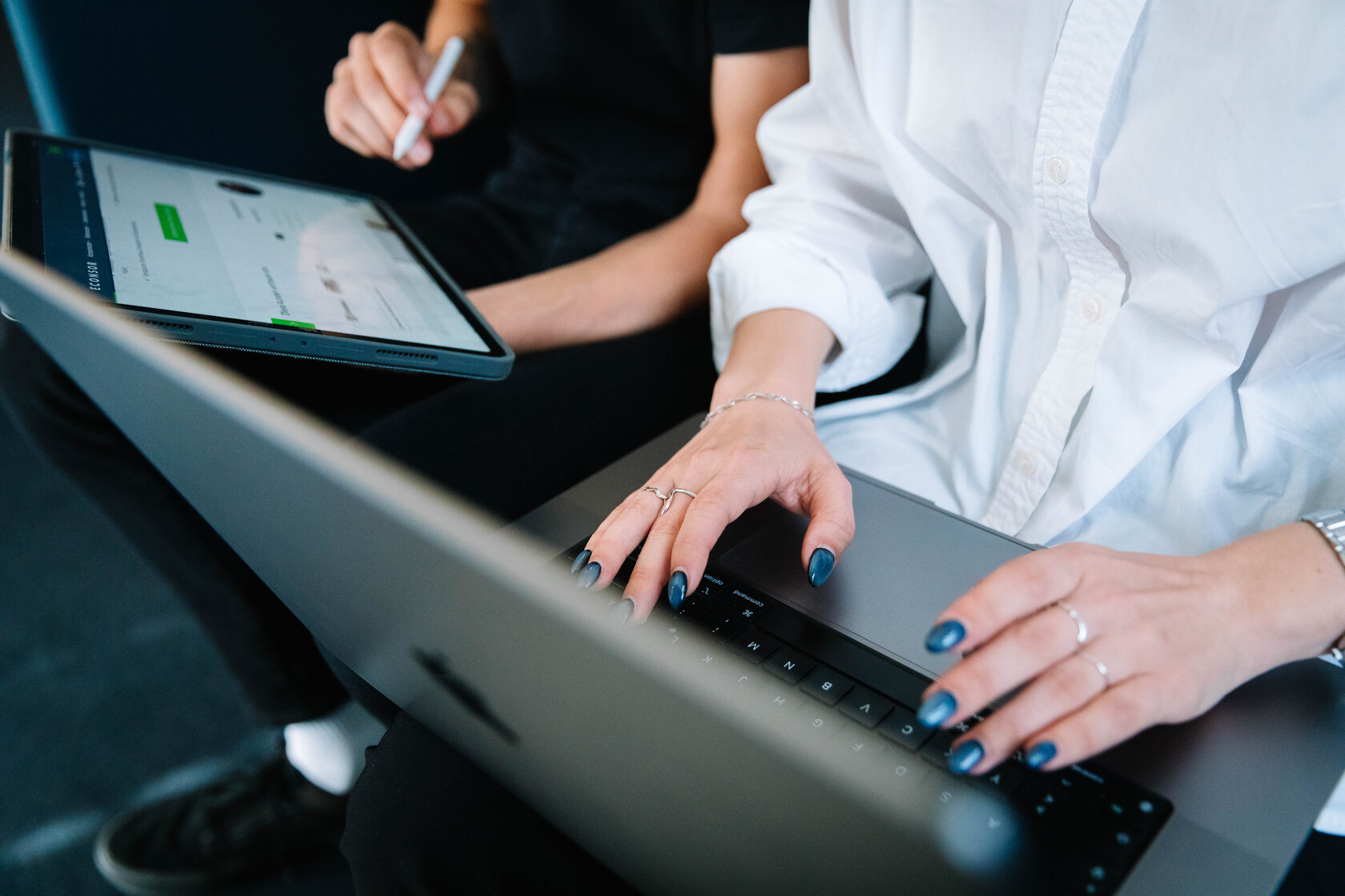 Was passiert nach dem Kontaktformular So verzahnen Sie Website, Marketing, Vertrieb und CRM